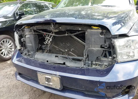 2016 Ram 1500 Express z USA, uszkodzony, nr VIN 1C6RR6KG4GS405035